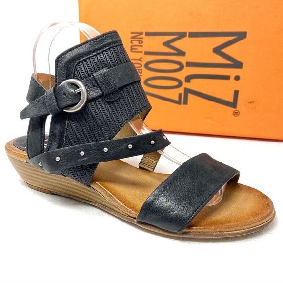 Miz Mooz Shoes - MIZ MOOZ Farley Leather Buckle Sandals 7.5 8 black